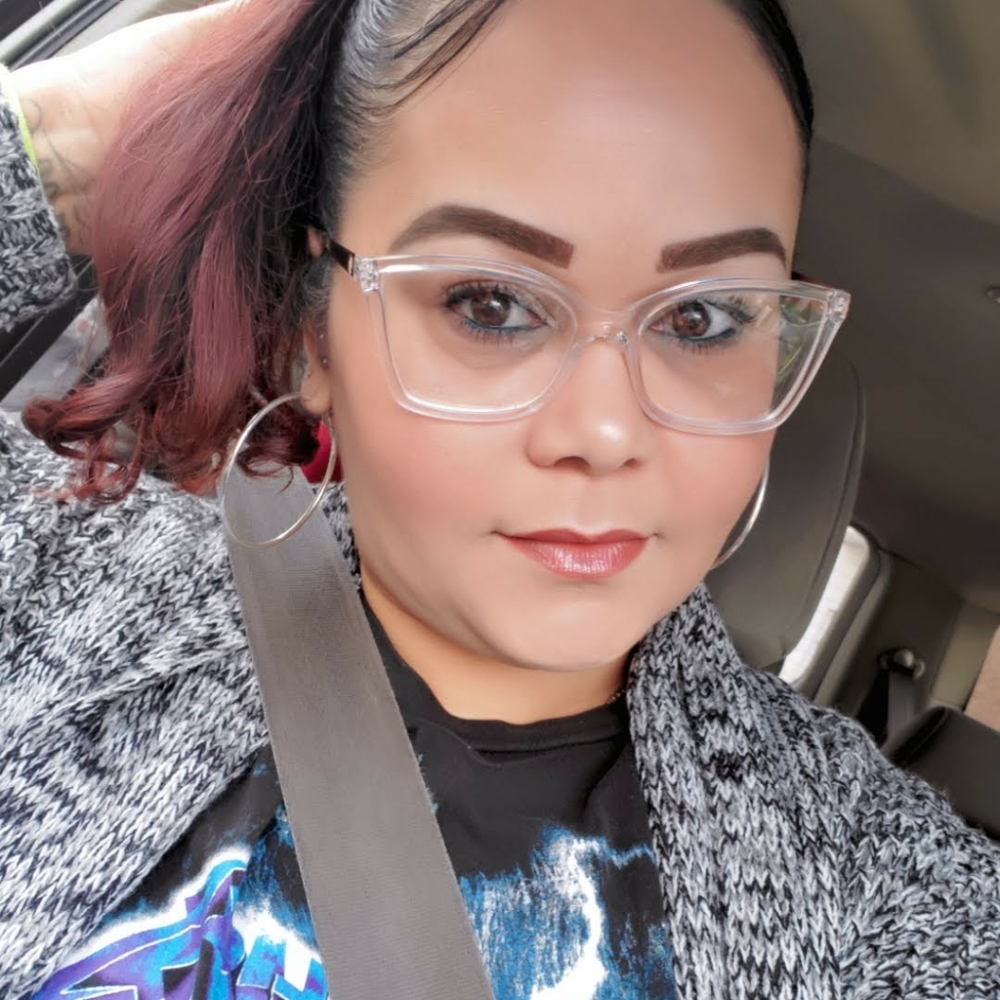 Meet your Posher, Priscila